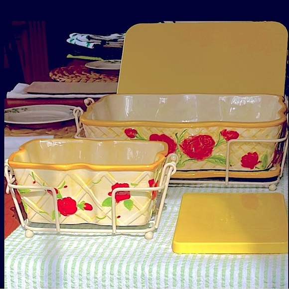 2.5 QT Old World Rose Presentable Serviceware RARE All YELLOW Rare - Picture 7 of 12